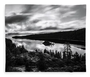 Emerald Bay Rays Black And White By Brad Scott - Blanket