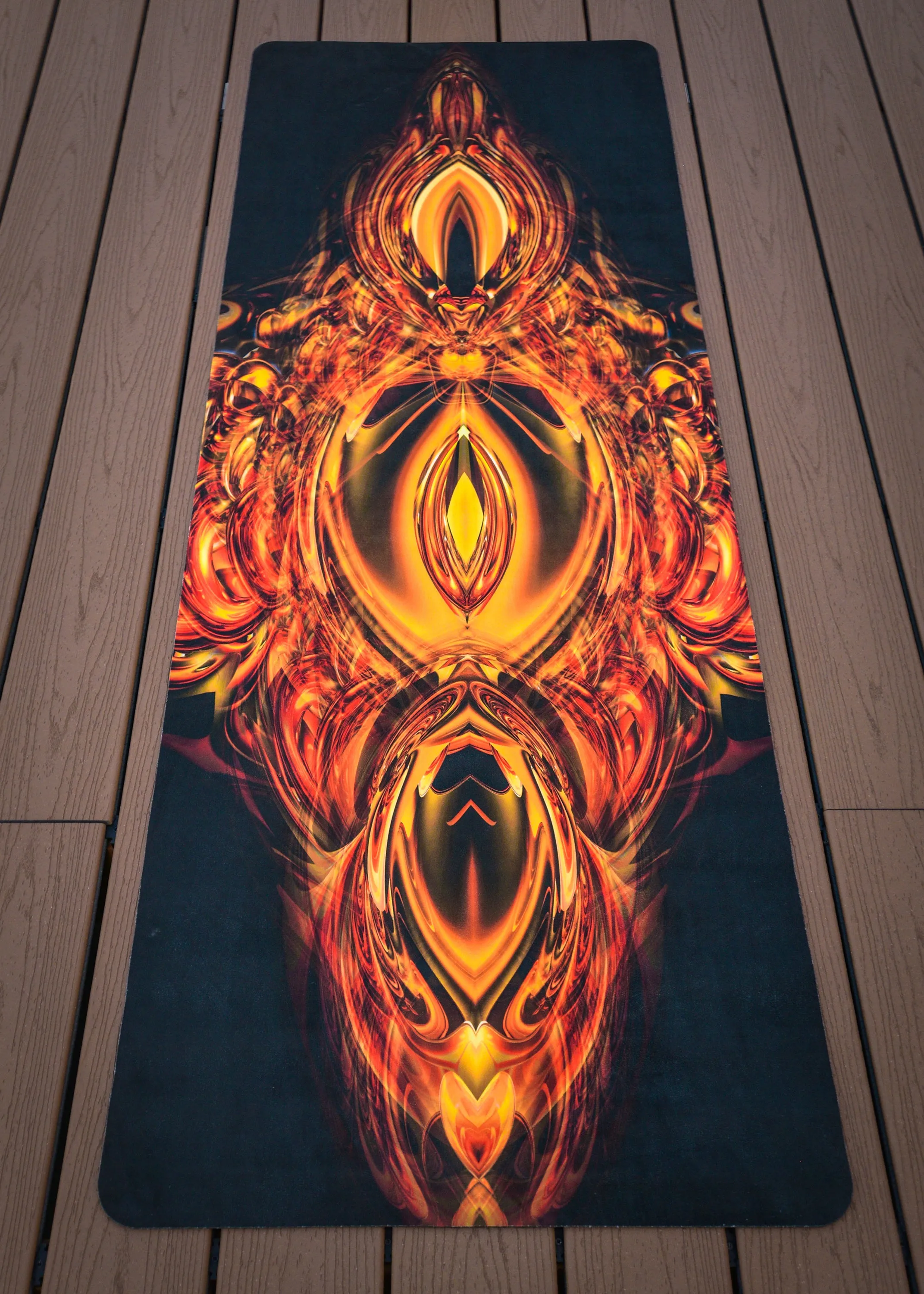 GOLDEN AMULET YOGA MAT