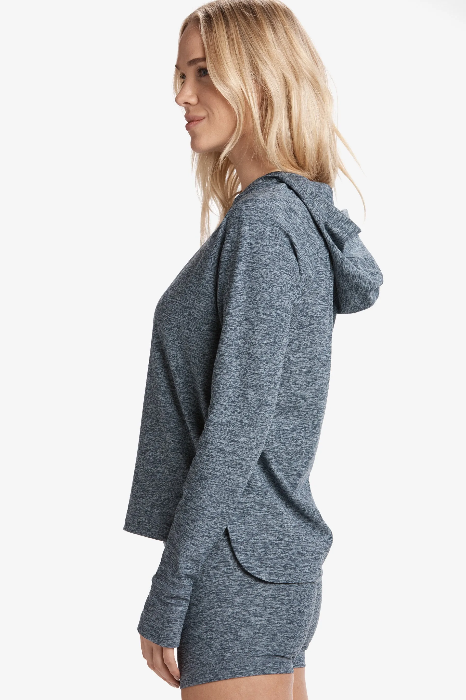 HALF MOON PULL-OVER